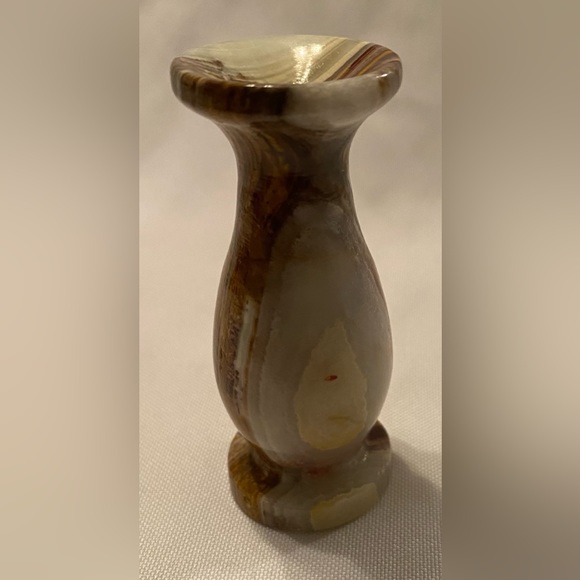 Vintage Onyx Vase - Picture 5 of 6